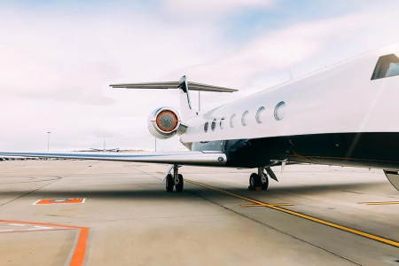 Interview : Guillaume Desmarets, directeur de l'Aéroport d'Avignon.